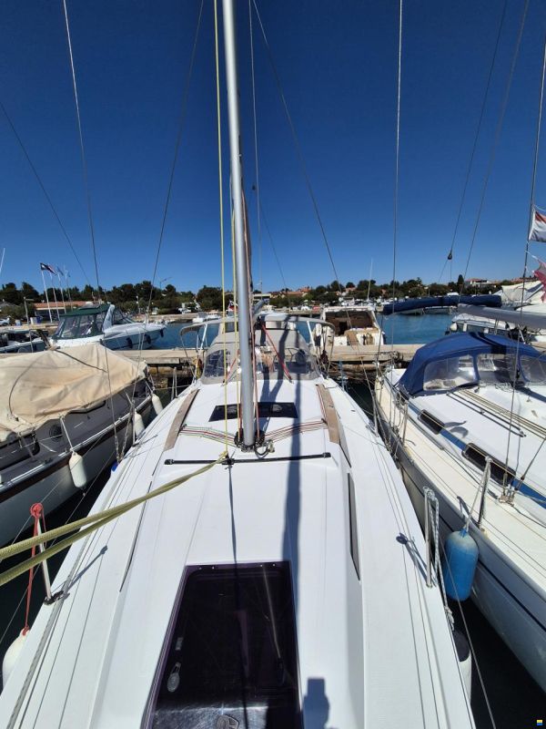 Hanse 345