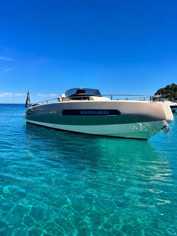 Invictus 280 GT