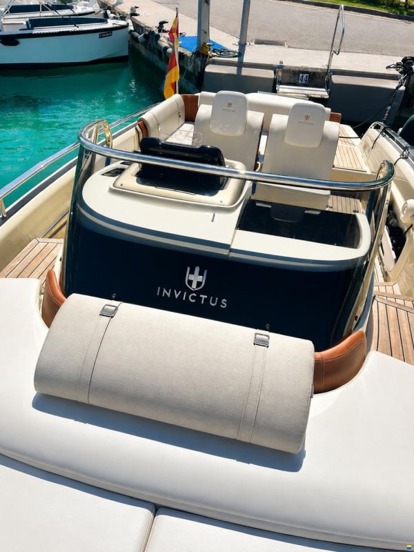 Invictus 280 GT