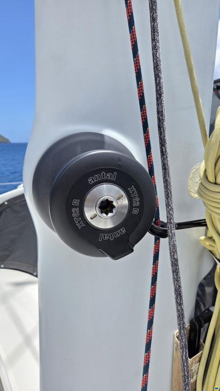 ICE CAT 61 Full Carbon