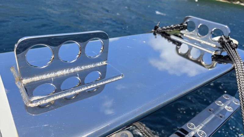 ICE CAT 61 Full Carbon