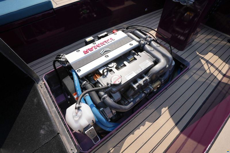 Waterman 8.0 Cabin