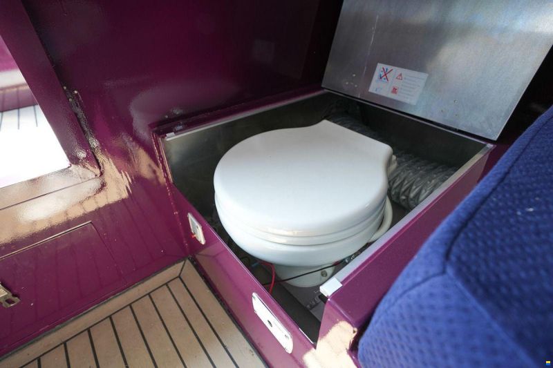 Waterman 8.0 Cabin