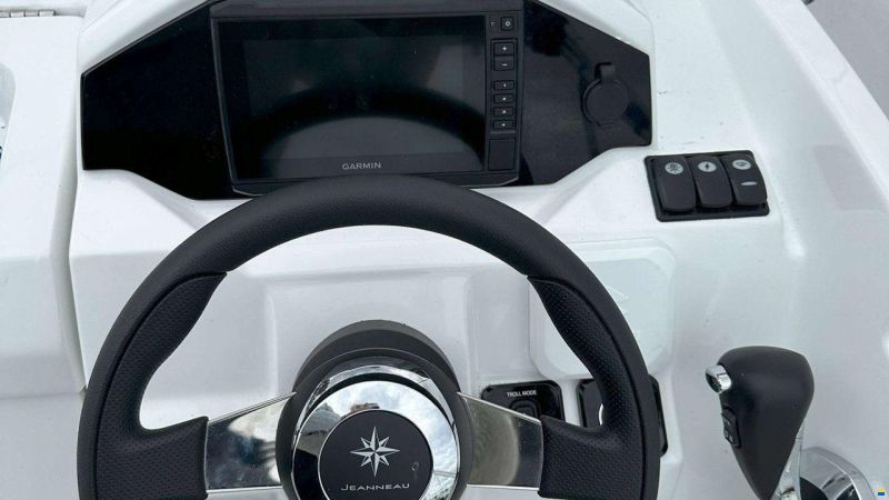 Jeanneau Cap camarat 5.5 CC Serie 2