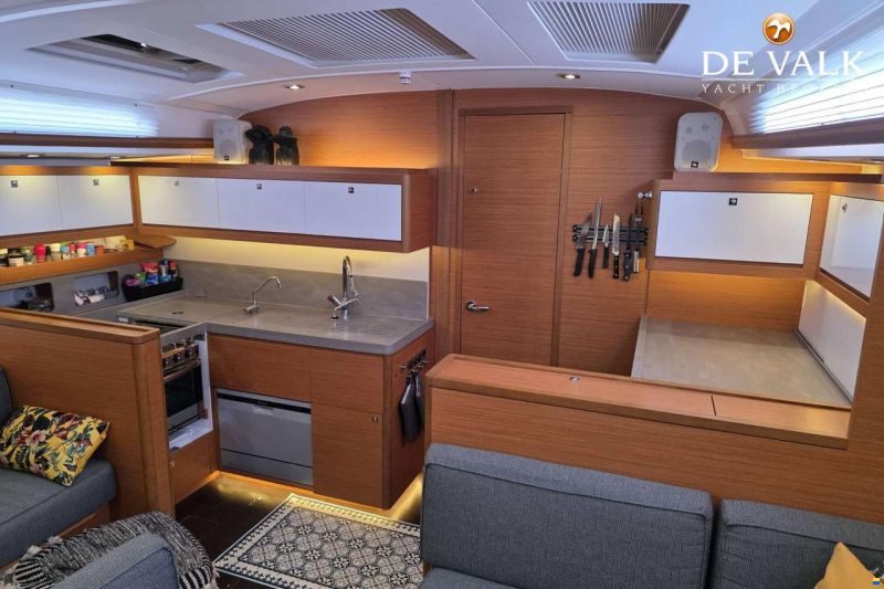 Dufour 470