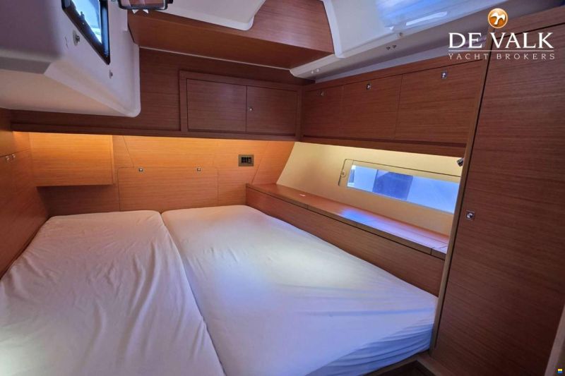 Dufour 470