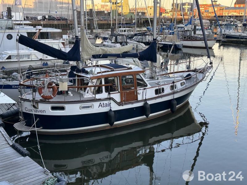 Nauticat 33