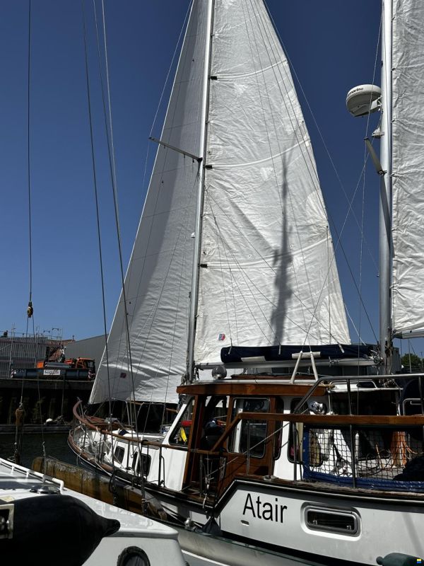 Nauticat 33