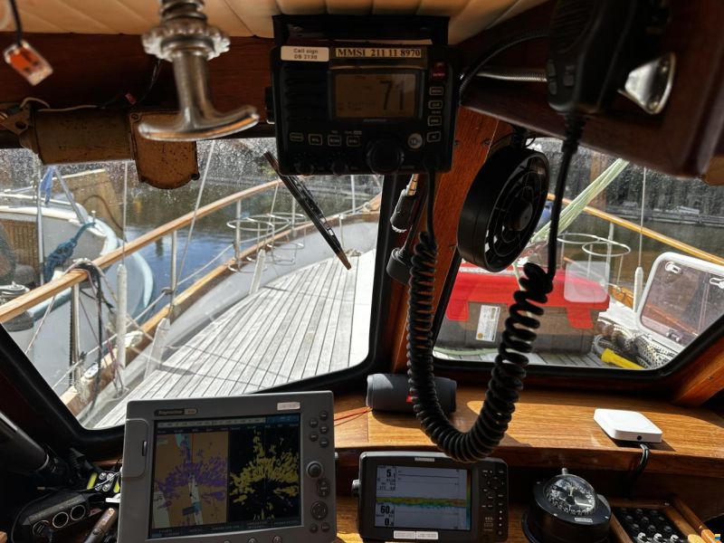 Nauticat 33