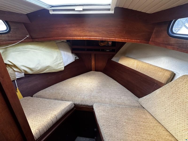 Nauticat 33