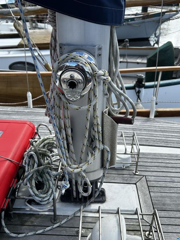 Nauticat 33