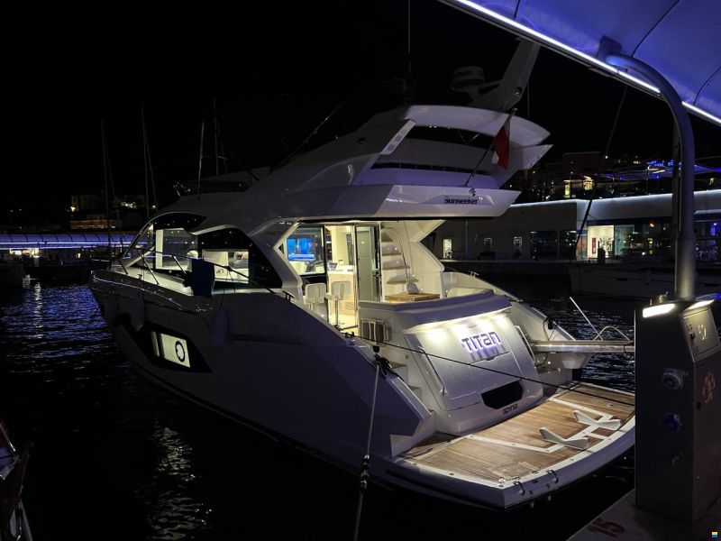 Sunseeker Manhattan 52