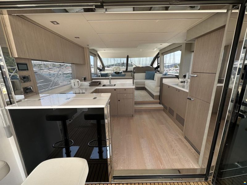 Sunseeker Manhattan 52