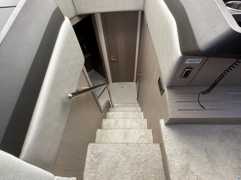 Sunseeker Manhattan 52