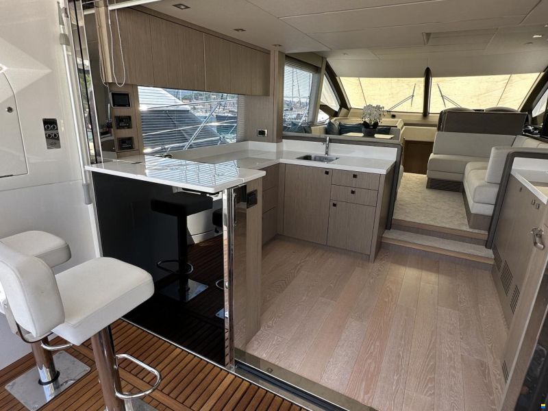 Sunseeker Manhattan 52