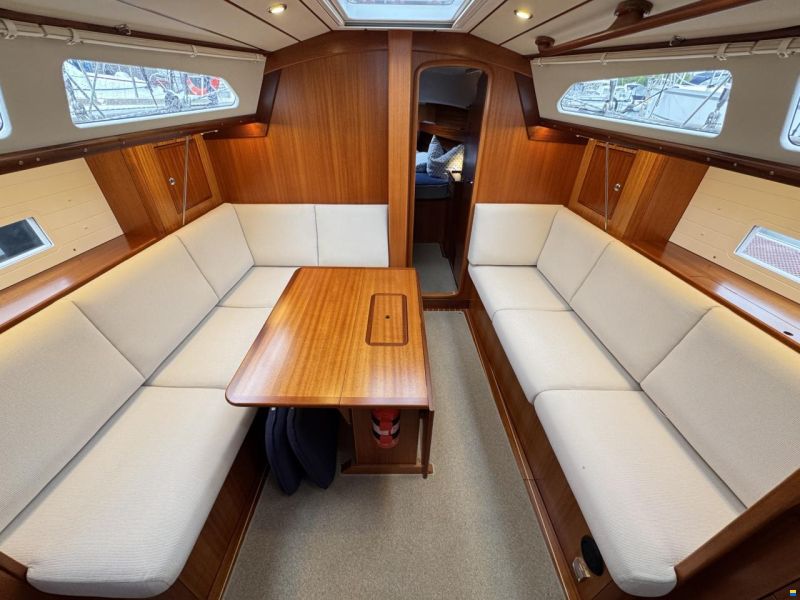 Hallberg-Rassy 340