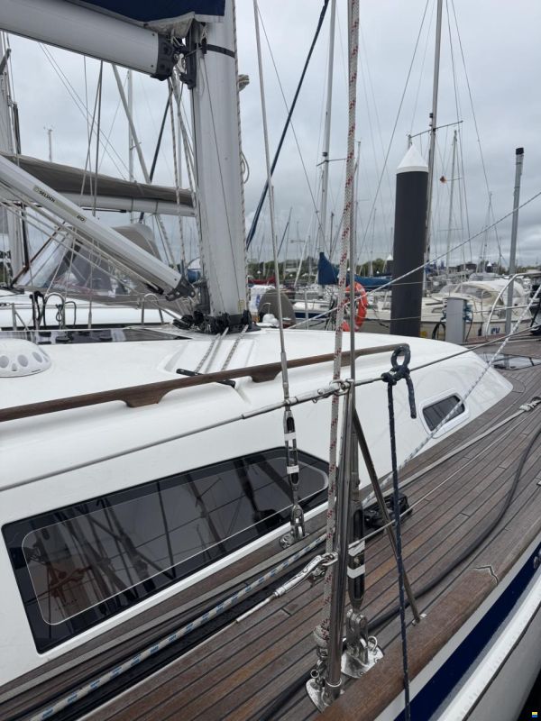 Hallberg-Rassy 340