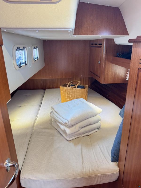 Hallberg-Rassy 340