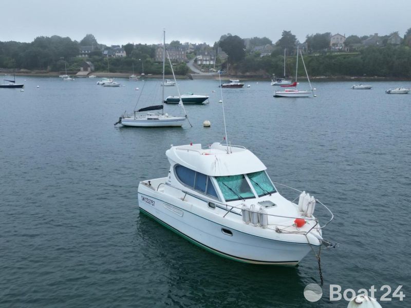 Jeanneau Merry Fisher 805