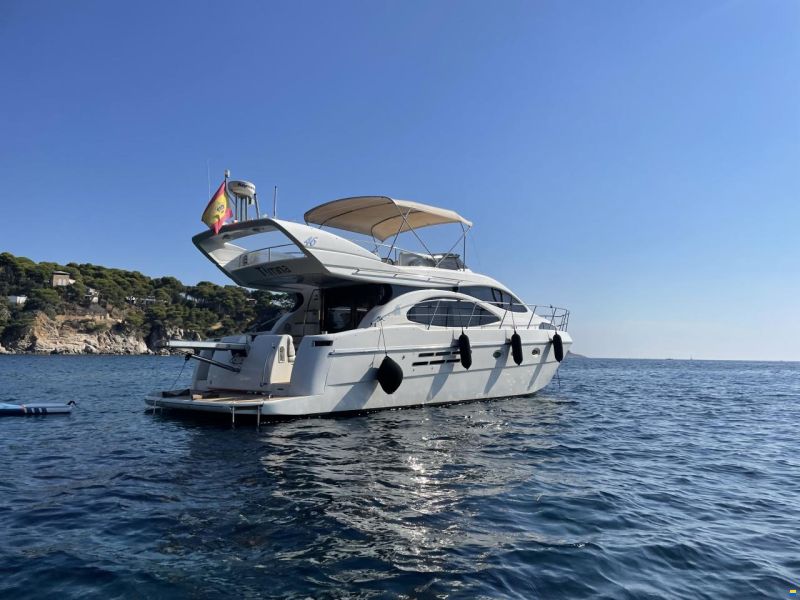 Azimut 46