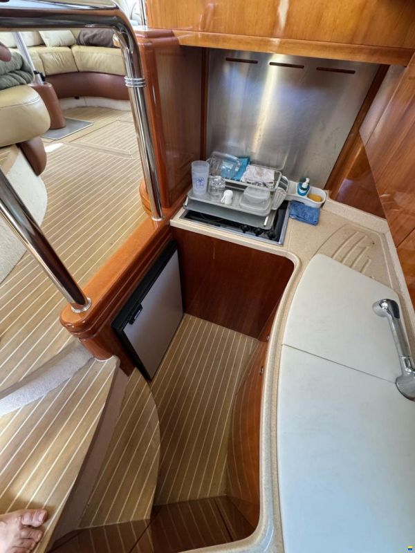 Azimut 46
