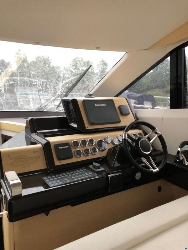 Galeon 420 Fly