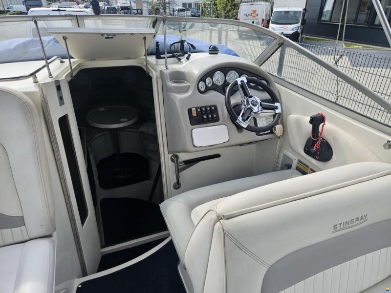 Stingray 240CS
