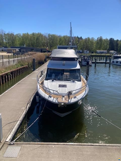 Jeanneau Merry Fisher 38 Fly