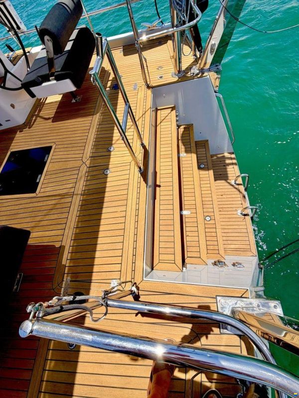 Hylas 57
