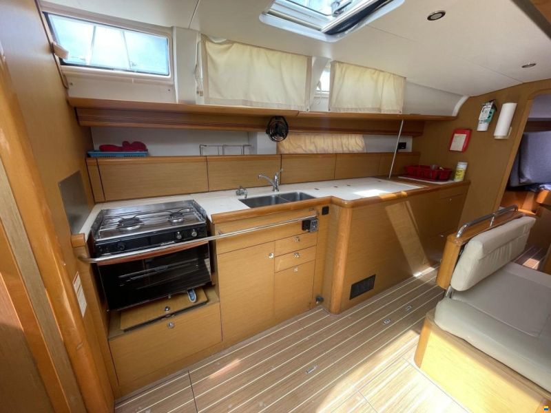 Jeanneau 44i