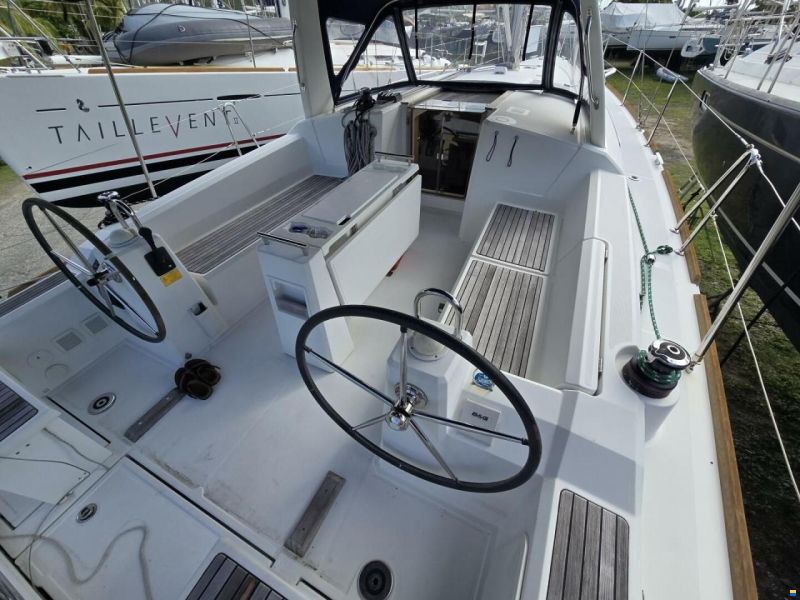 Beneteau 38.1
