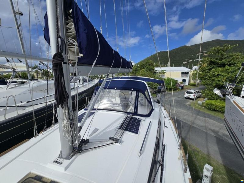 Beneteau 38.1