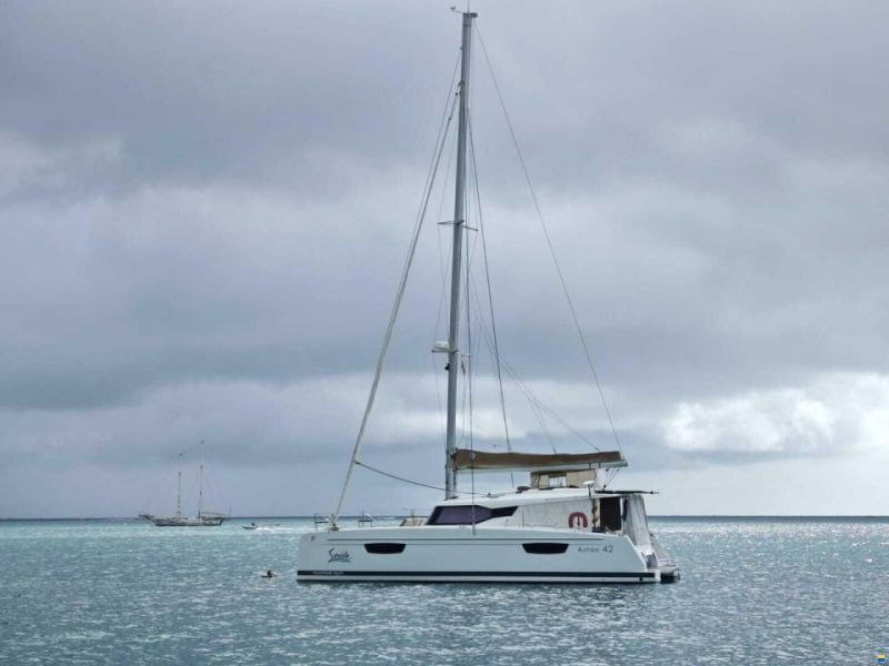 Fountaine Pajot 42 Astrea