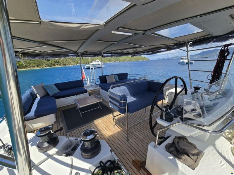 Lagoon 560