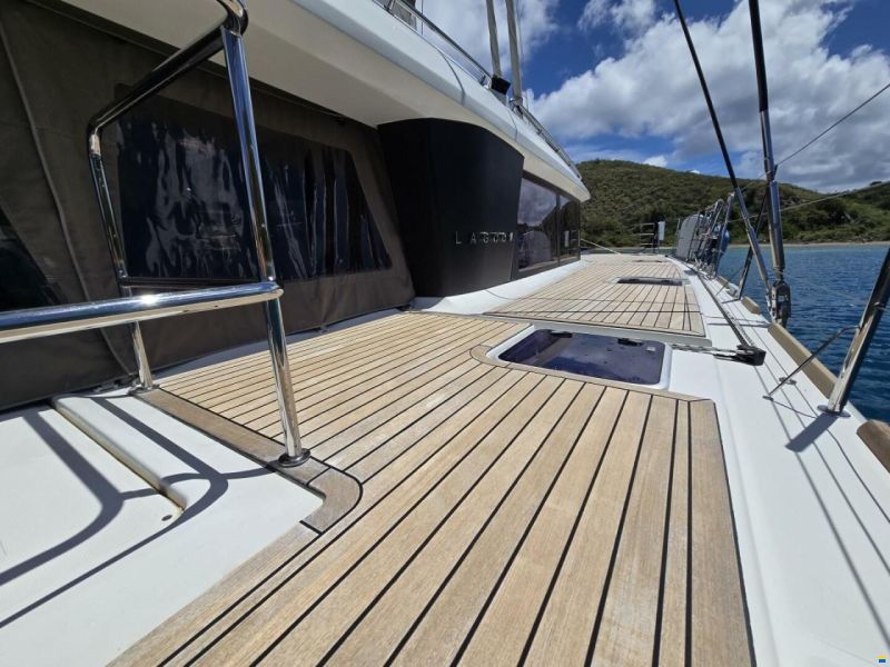 Lagoon 560