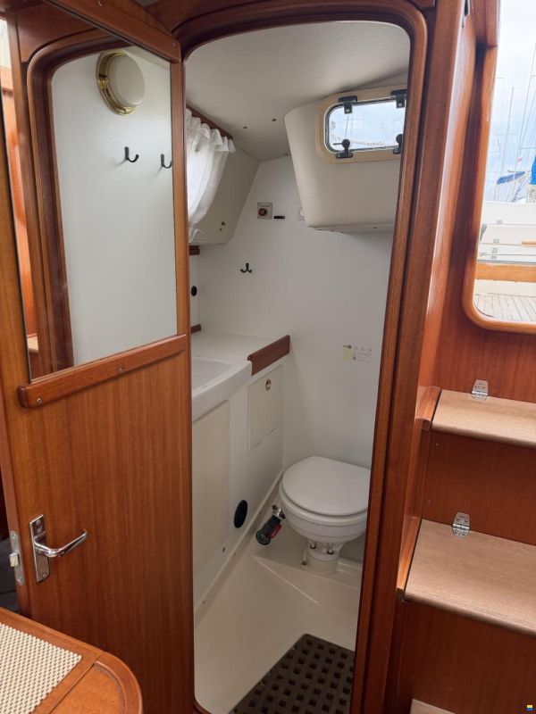 Hallberg-Rassy 34