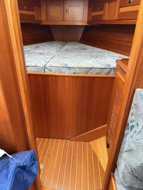 Hallberg-Rassy 34