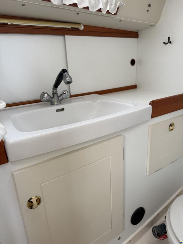 Hallberg-Rassy 34