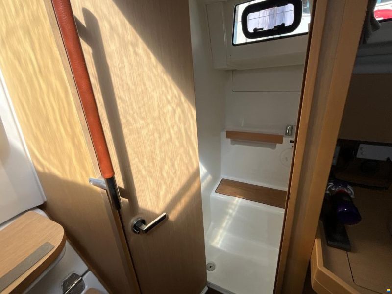 Beneteau Oceanis 38