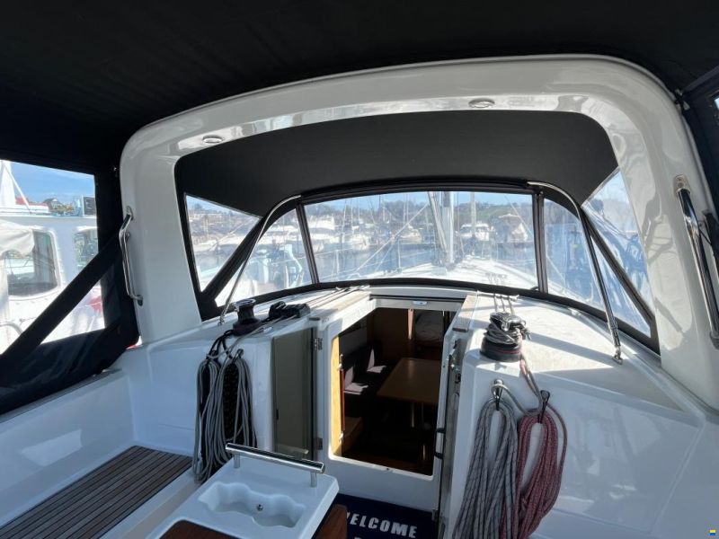 Beneteau Oceanis 38