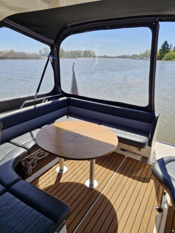 Gobbi 27 Cabin