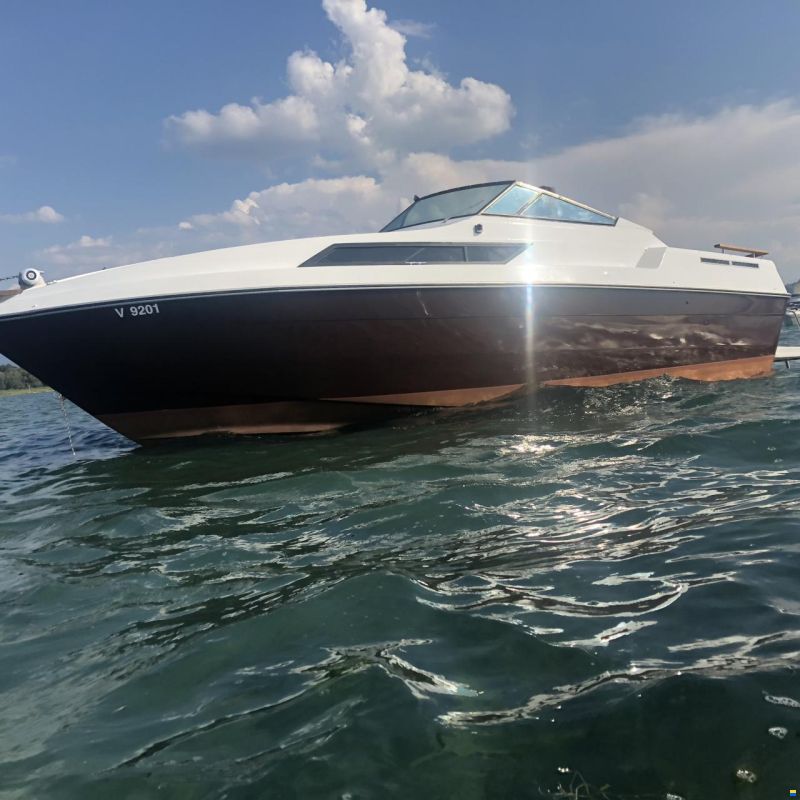 Century Motorboot EU-kat