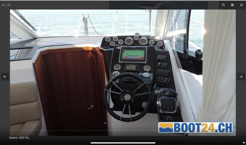 Galeon 300 Fly