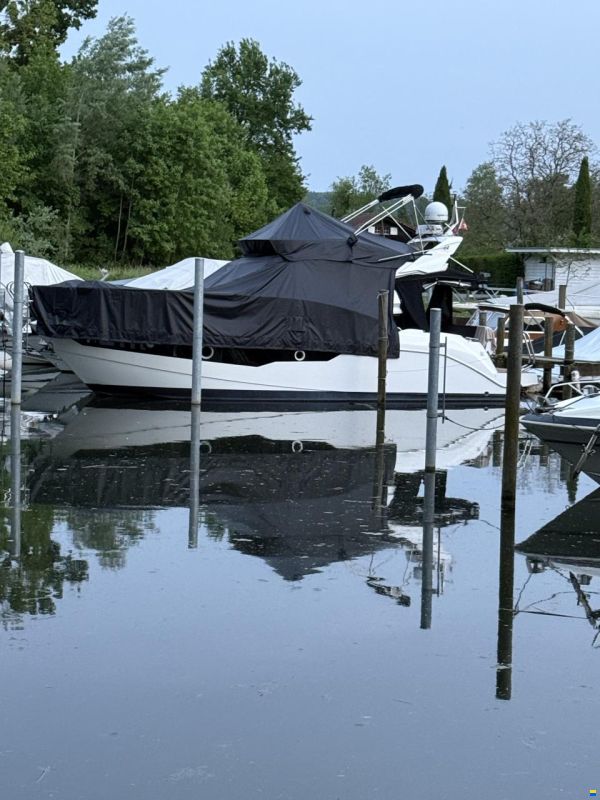 Galeon 300 Fly