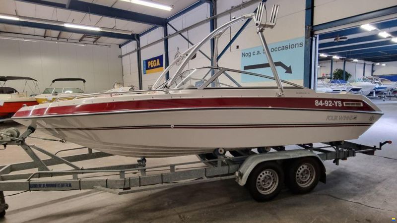 Four Winns 190LE Met 5.0 V8, trailer en