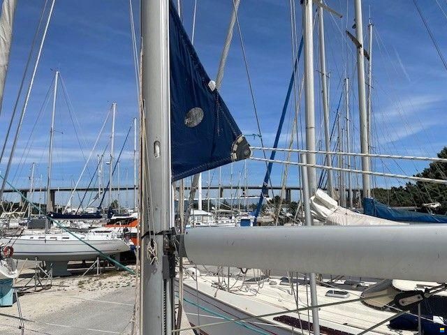 Jeanneau Sun Odyssey 37.2