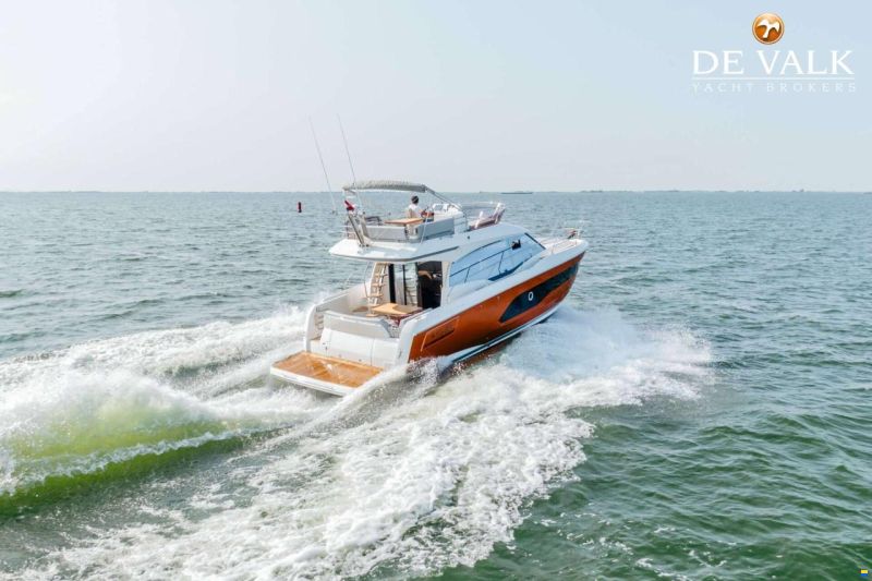 Prestige 420 Flybridge