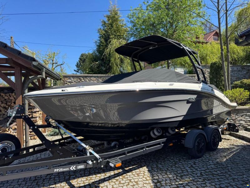 Sea Ray 210 SPX