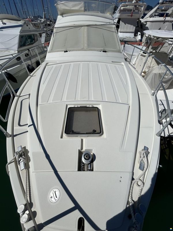 Ferretti 120 Fly UN MOTORE GUASTO