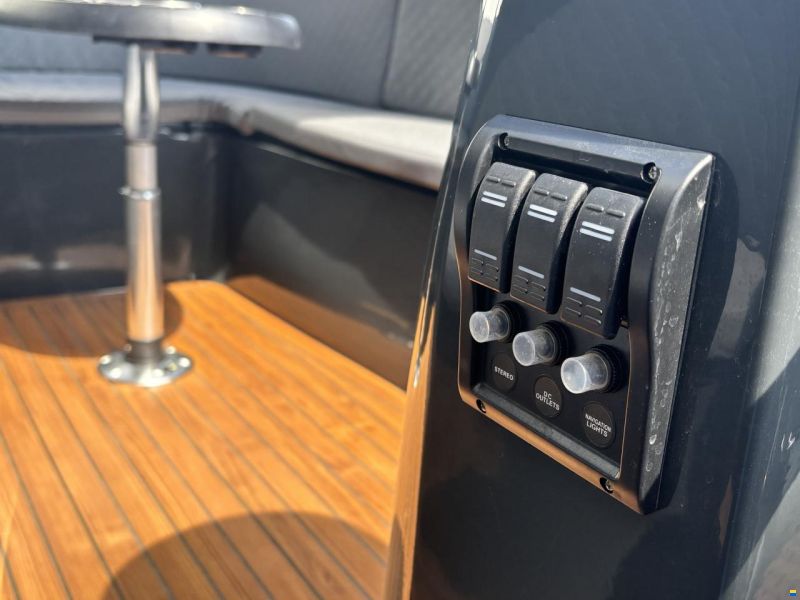 570 Tender